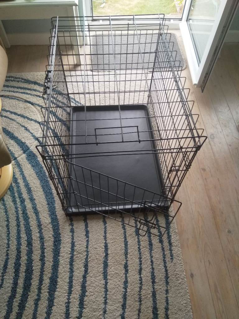Dog Cage. Portable and sturdy