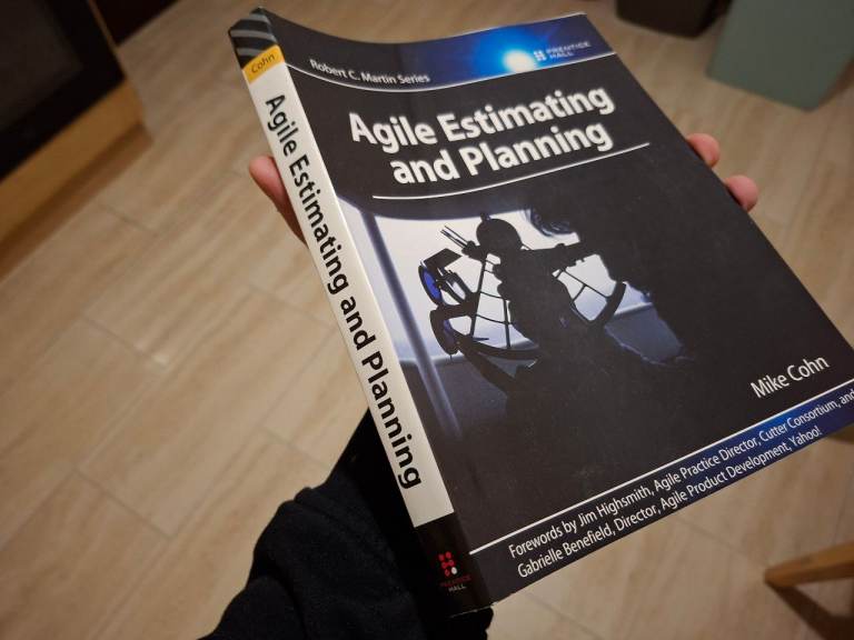 MARCH SALE - Agile Estimating and Planning (Robert C. Martin Series) Cohn Mike