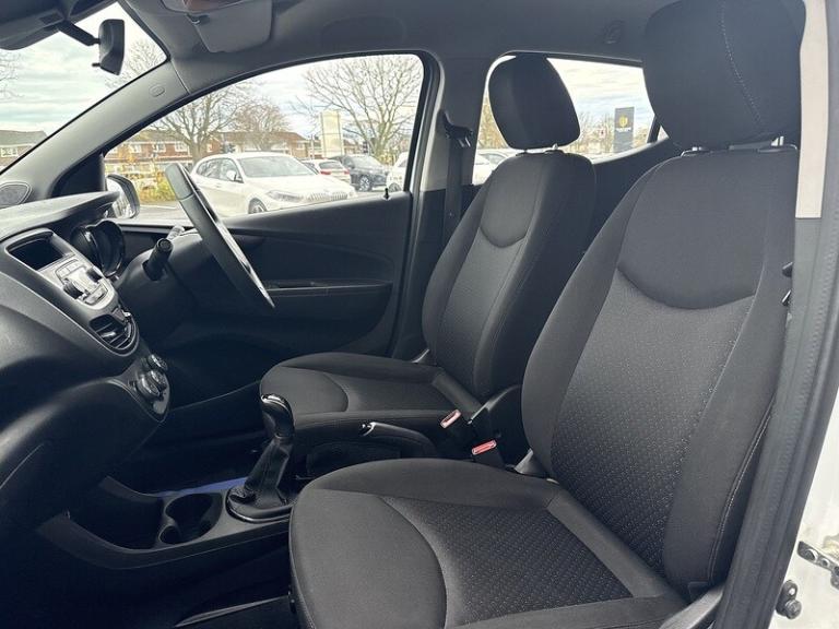 2016 Vauxhall Viva 1.0 SE 5dr [A/C] HATCHBACK PETROL Manual