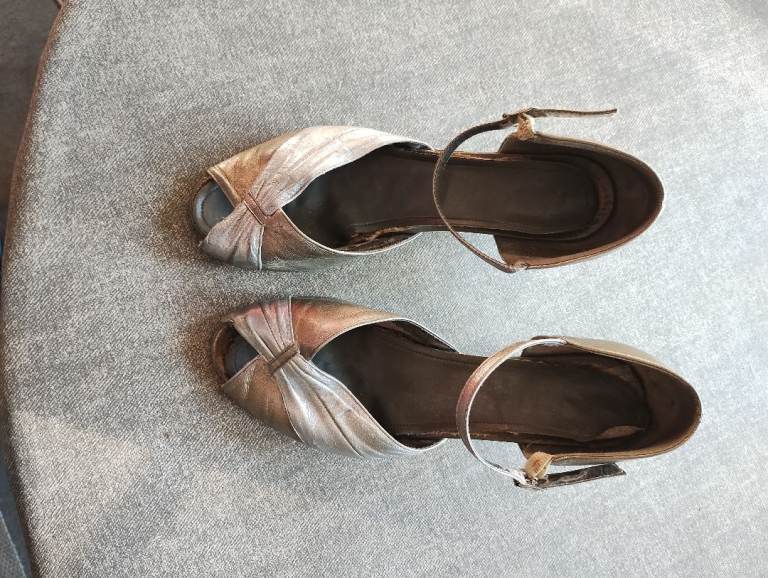 Ladies ballroom dancing shoes size 6.5