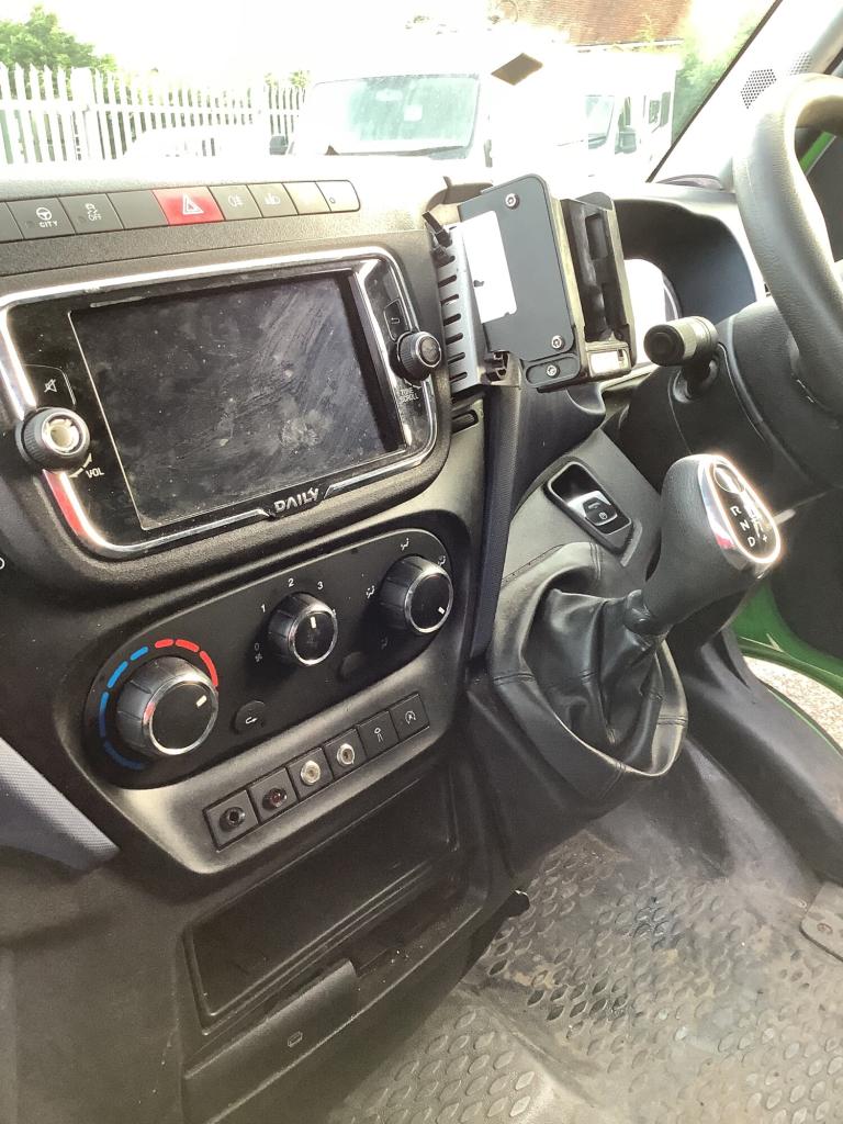 2020 Iveco Daily 2.3 pickup LWB drop side  tail lift automatic  CHASSIS CAB Diesel Automatic