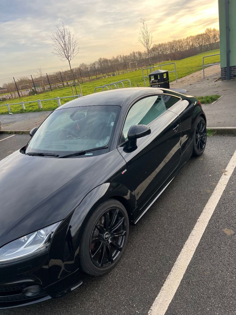 Audi, TT, Coupe, 2011, Semi-Auto, 1984 (cc), 2 doors