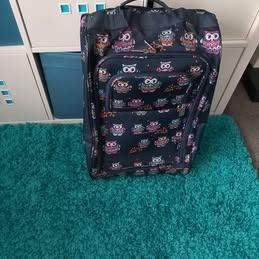 Cabin Case/holdall on wheels Owl Design - lge zipped front pocket - goes right to the bottom VGC £5