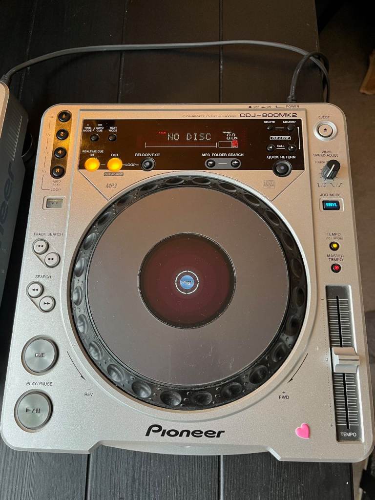 2x Pioneer CDJ 800mk2