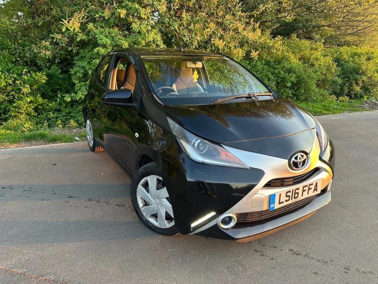 2016 Toyota AYGO 1.0 VVT-i X-Play 5dr HATCHBACK Petrol Manual