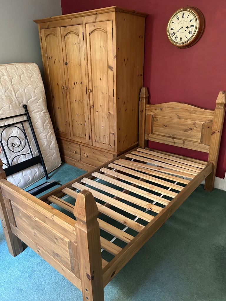 Sturdy single pine bed