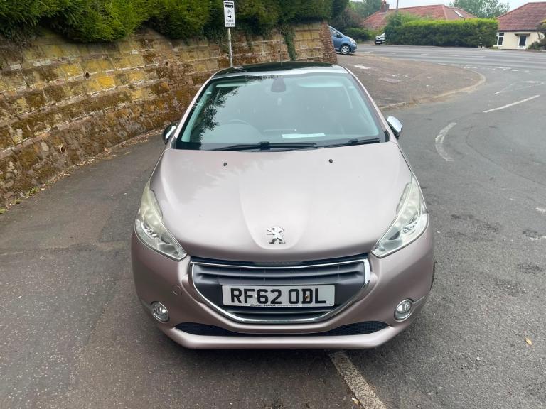 Peugeot, 208, Hatchback, 2012, Manual, 1398 (cc), 3 doors