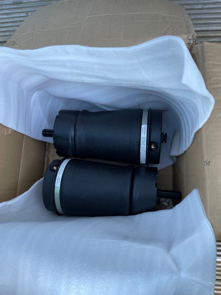  Range Rover L322 2012  Rear Air Suspension 