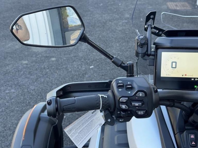 Can-Am Canyon 1330 XT 3-Wheel 