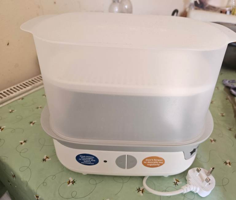 Tommee Tippee Electric Steam Steriliser – As Good As New