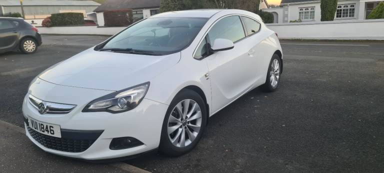 Vauxhall, ASTRA GTC, Hatchback, 2015, Manual, 1364 (cc), 3 doors