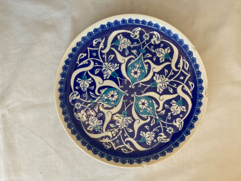 Altın Çini, Kütahya – blue/turquoise scrolling plate