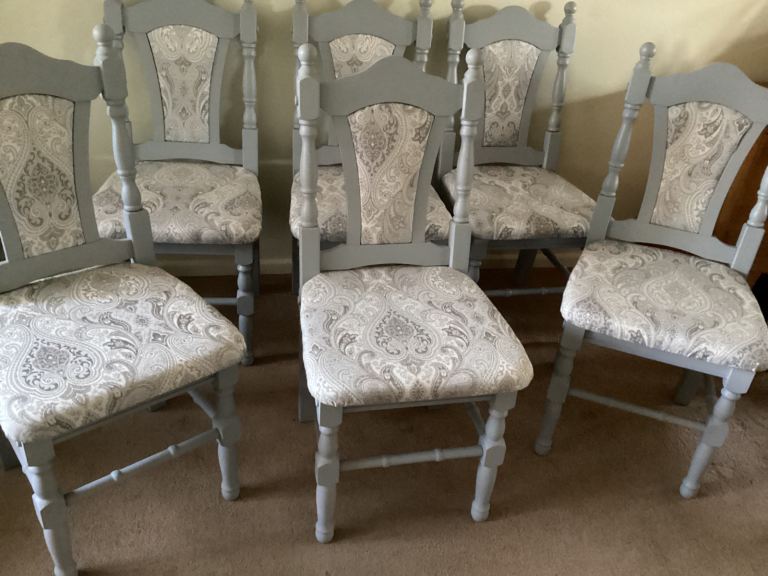 COTTAGE STYLE DINNING CHAIRS