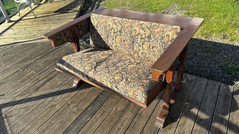 1920s Oak Convertible Bench/Table – AdapTABLEseat Patent (Metamorphic Settle)