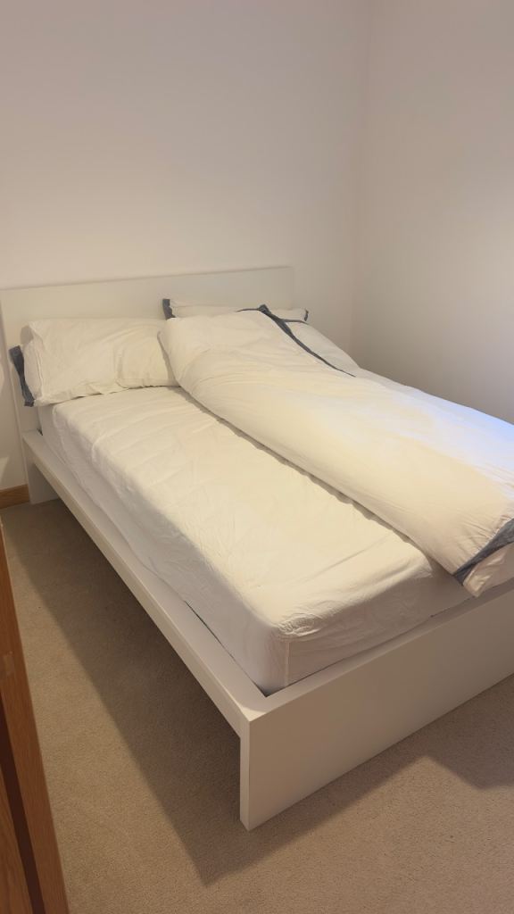 Double bed frame+mattress - good as new!