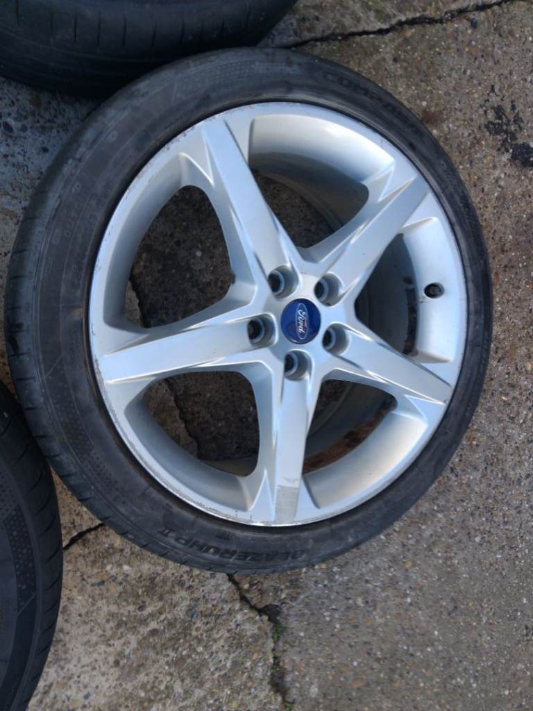 18" FORD FOCUS MONDEO CONNECT ALLOY WHEELS & AS NEW MATCHING 235/40/R18 TYRES 