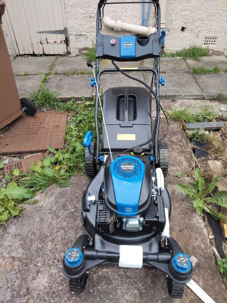 Hyundai Petrol Rotary Mower - Excellent Condition