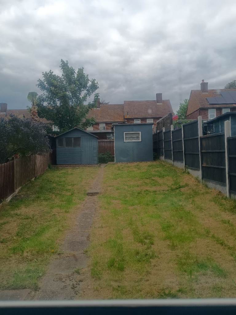 2 bedroom house 