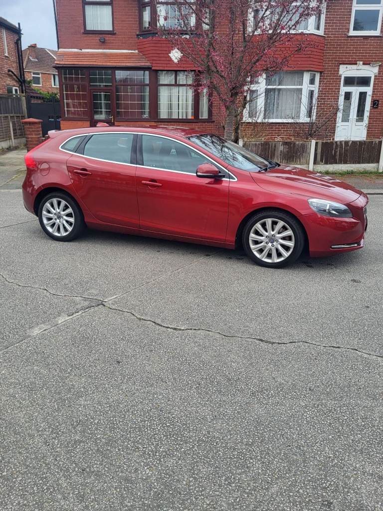 Volvo, V40, Hatchback, 2013, Semi-Auto, 1984 (cc), 5 doors