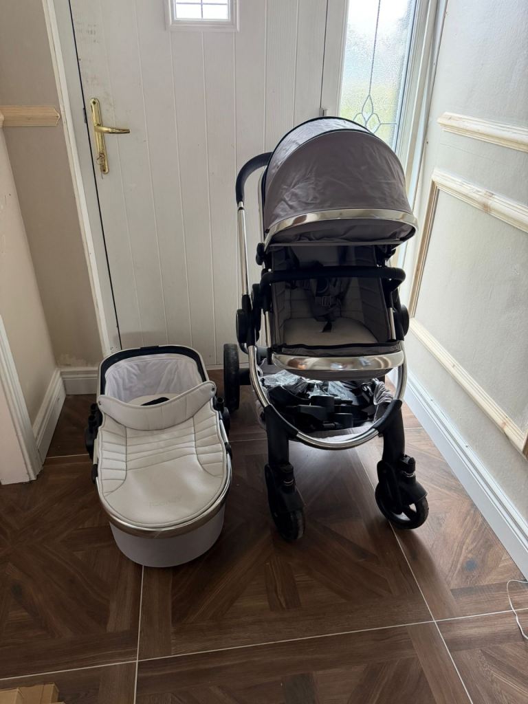 *open to offers* Icandy peach pram and carrycot (dove grey)