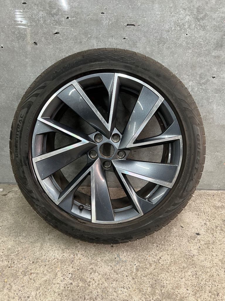 Skoda Enyaq iV 2022 R20 alloy rim 5LA601025H AXP43206