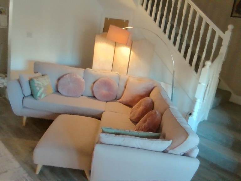 Pink French connecytion corner sofa