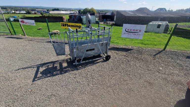 Bateman lamb weigh scales farm livestock tractor 