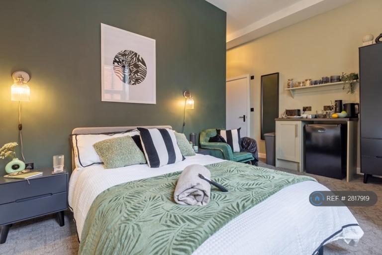 1 bedroom in South Road, Liverpool, L22 (#2817919)