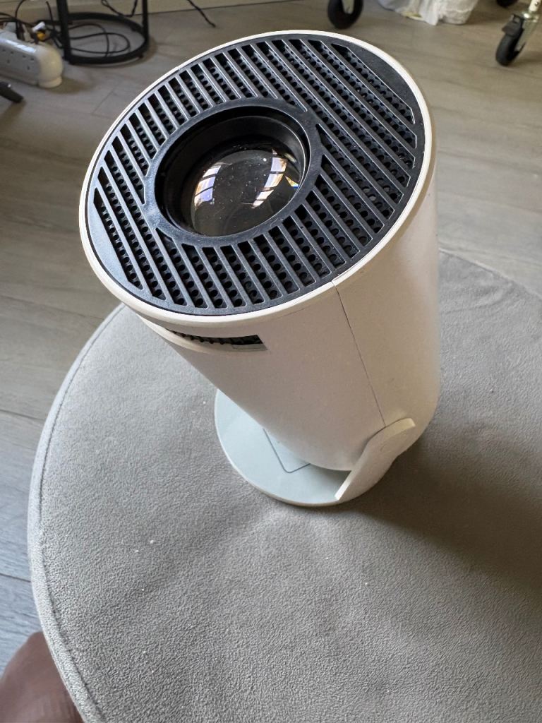 Portable Mini Projector with 100-inch Screen – Good Condition