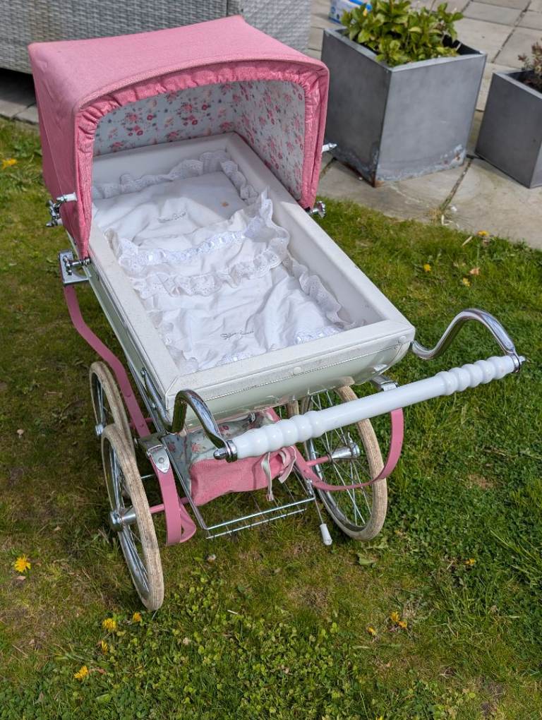 Silver Cross Childs Doll Pram