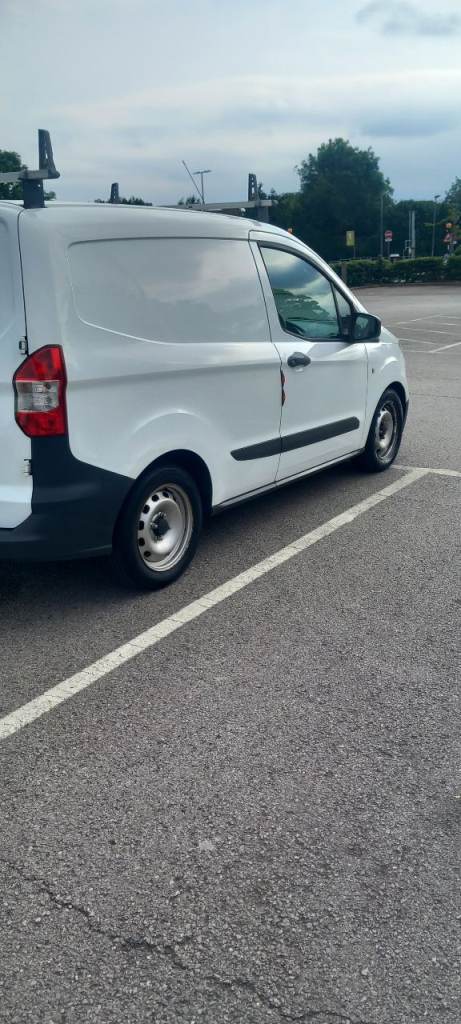 Ford, TRANSIT COURIER, Panel Van, 2015, Manual, 1498 (cc)