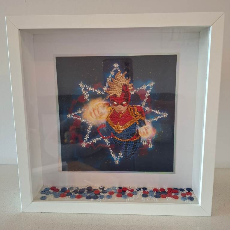 Diamond art pictures in 3D box frame handmade 