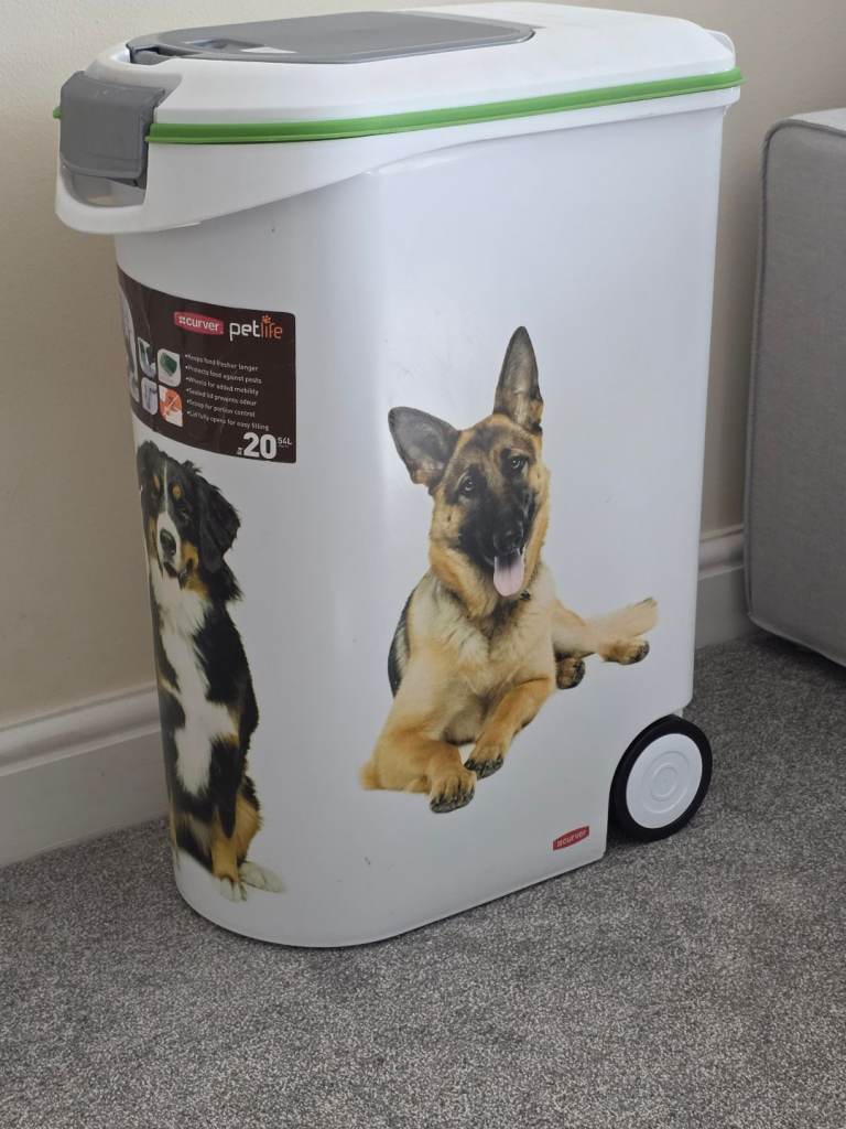 Dog airtight food container 54L