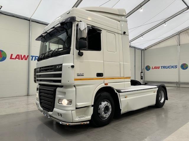 DAF XF105 460 4x2 Space Cab Tractor Unit