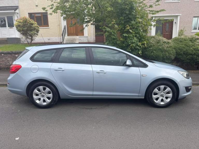 Vauxhall, ASTRA, Estate, 2015, Manual, 1598 (cc), 5 doors