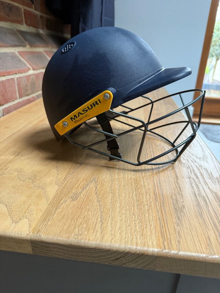 Masuri Junior Large Cricket Helmet 
