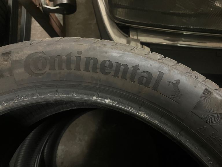 275/40R21 Continental tyres for sale