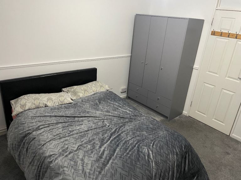 Double Room in CV32