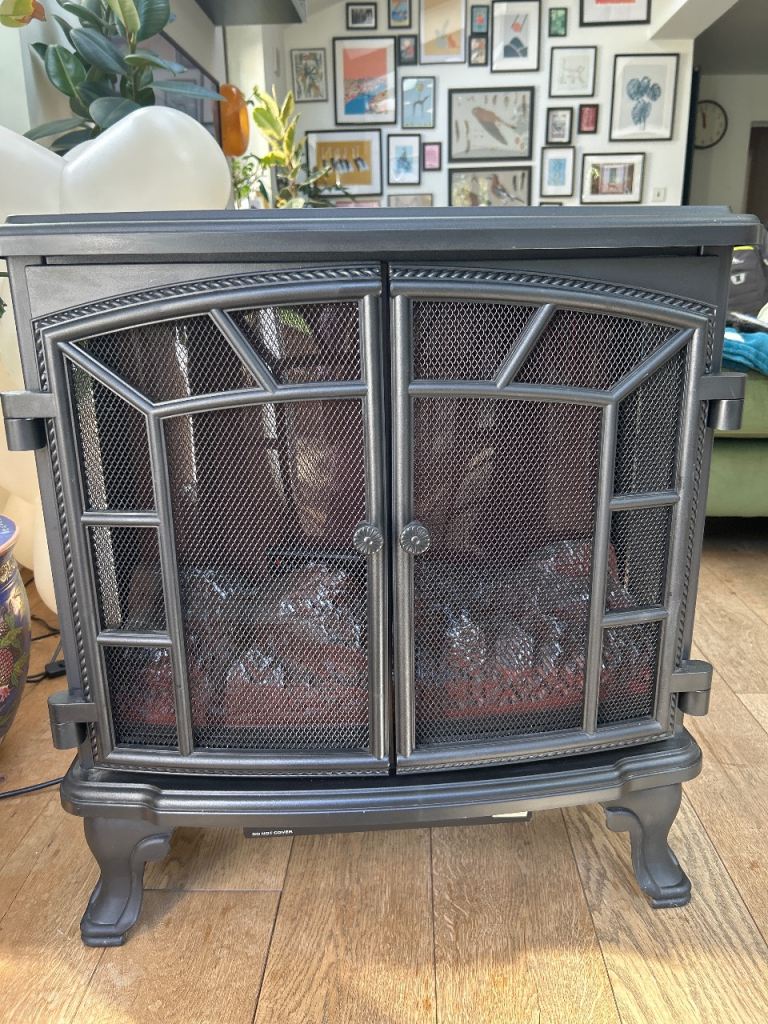 Used Electric Fireplace Heater with Remote Control – Black, Good Condition