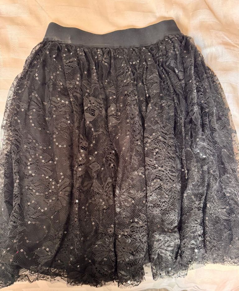 Black party skirt 
