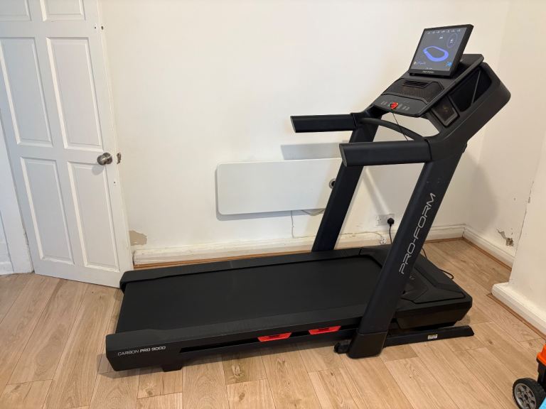 ProForm Carbon Pro 9000 Treadmill – Good Condition – Fully Working