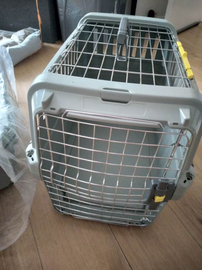 NEW PET CARRIER 