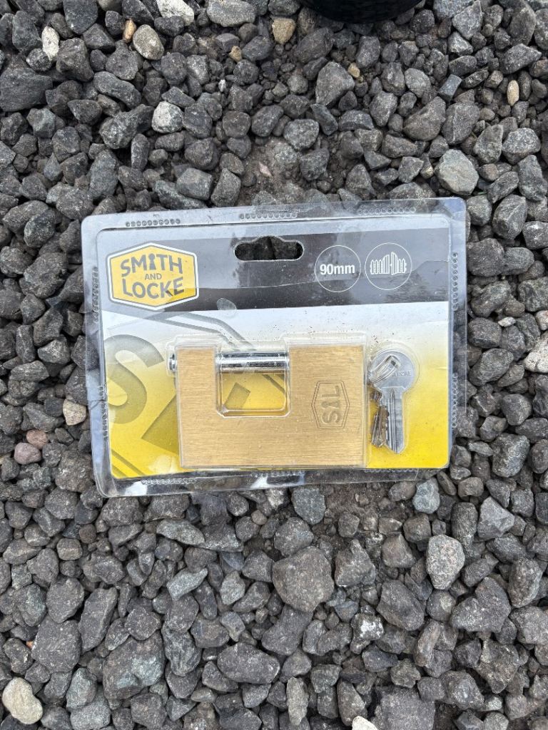 New Smith and Locke 90mm Padlock with Keys