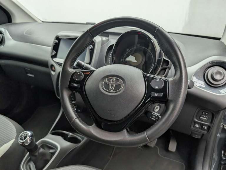 2021 Toyota AYGO 1.0 VVT-i x-play Hatchback 5dr Petrol Manual Euro 6 (s/s) (71 ps) - APPLE C HATC...