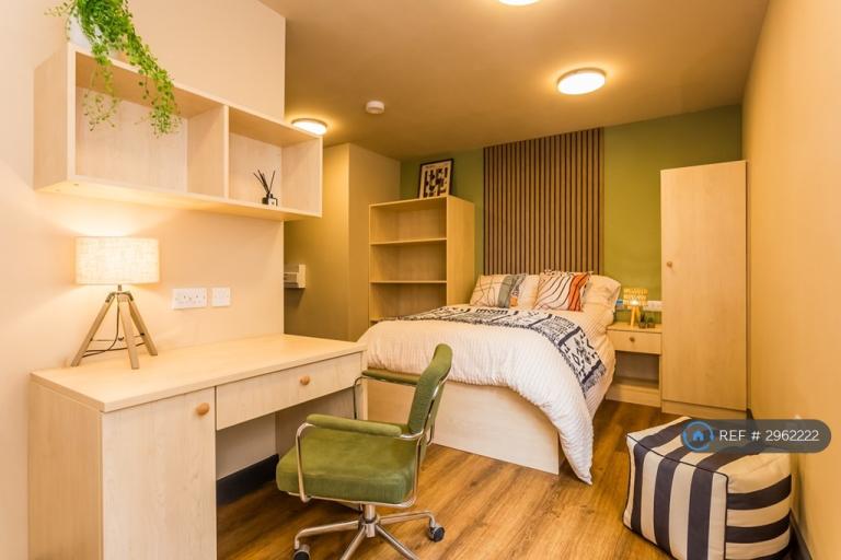 Studio flat in Borough Road, Middlesbrough, TS1 (#2962222)