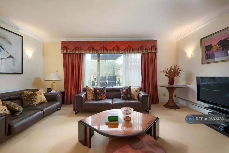 2 bedroom house in Victoria Rise, London, NW6 (2 bed) (#2683430)