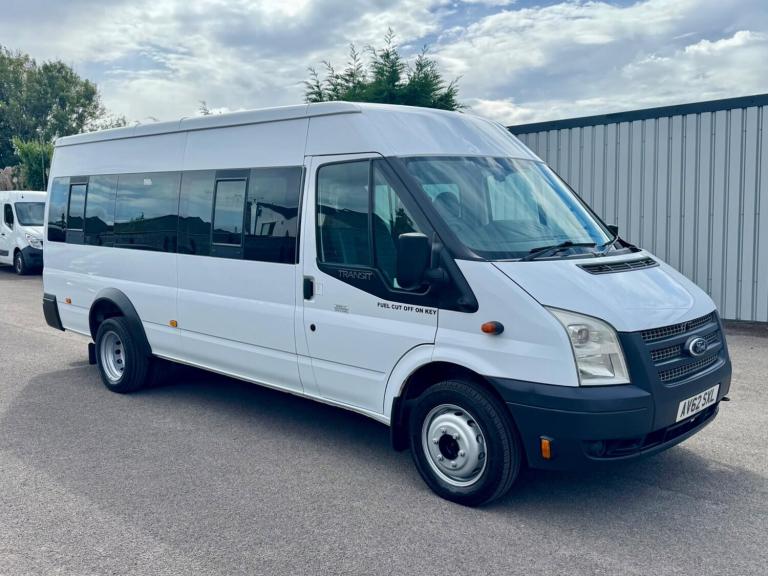 2012 Ford Transit Medium Roof 17 Seater TDCi 135ps NA DIESEL Manual