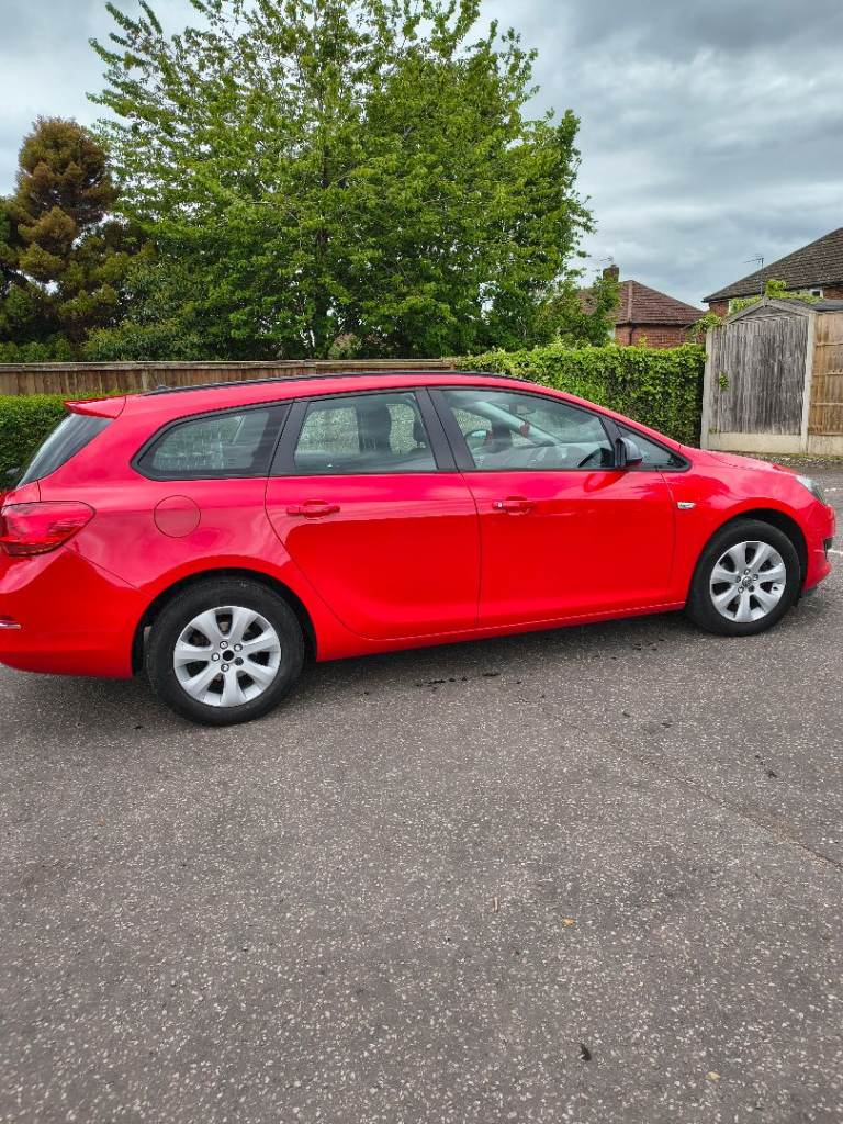 Vauxhall, ASTRA, Estate, 2014, Semi-Auto, 1598 (cc), 5 doors