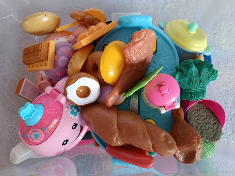 Bundle of food preparing toys