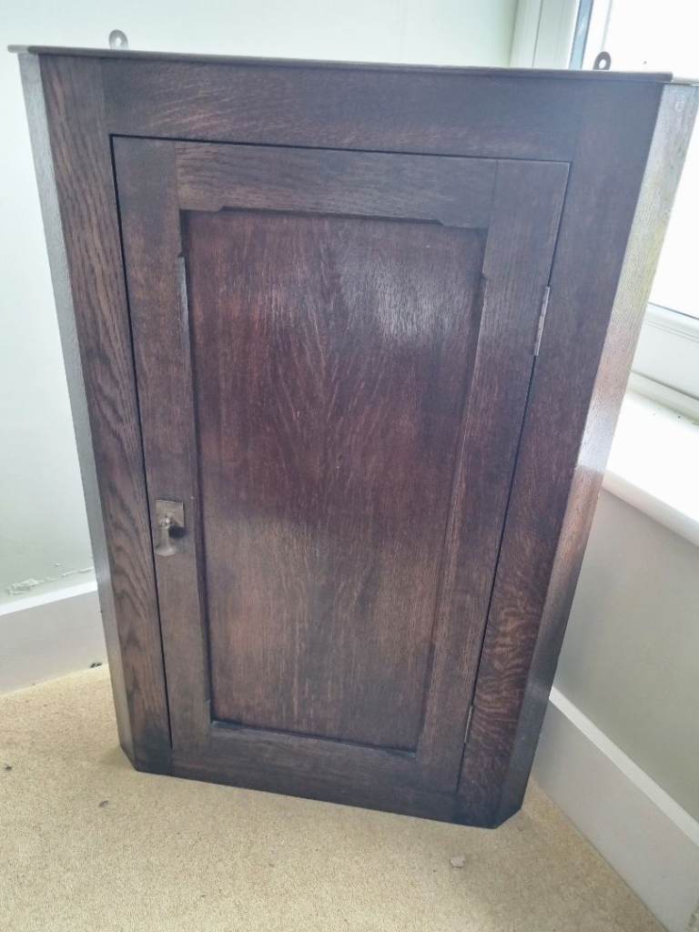   Large Antique Georgian? Oak wall hanging corner cupboard cabinet